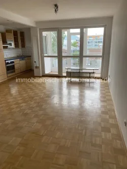 Wohnzimmer2 - Wohnung kaufen in München - München Moosachgroßes Apartment mit Balkon