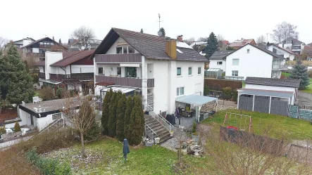 Außenansicht - Haus kaufen in Erdweg - Imposantes Dreifamilienhaus mit Einliegerwohnung im Landkreis Dachau S2