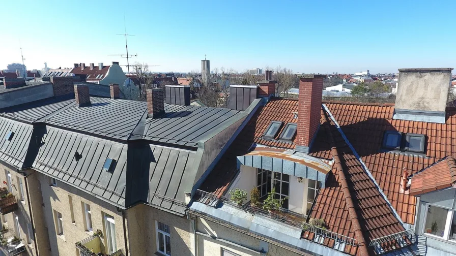 Dach mit Dachterrasse von aussen