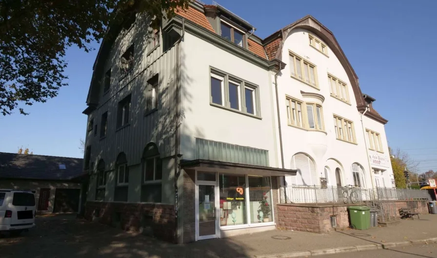 2-ZW, Ettlingen Nähe Straba - Wohnung mieten in Ettlingen - Gemütliche 2-Zimmer-Wohnung mit EBK und Stellplatz in zentraler Lage, Ettlingen Nähe Straba