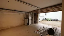 1-FH, Garage