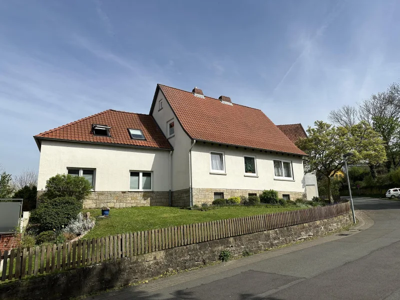 Außenansicht - Wohnung mieten in Bad Nenndorf -  Gepflegte 3-Zimmer-Erdgeschosswohnung mit Terrasse und Stellplatz