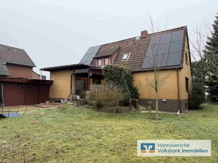 Gartenansicht - Haus kaufen in Wedemark - Elze: Solides Haus mit vielfältigen Nutzungsmöglichkeiten