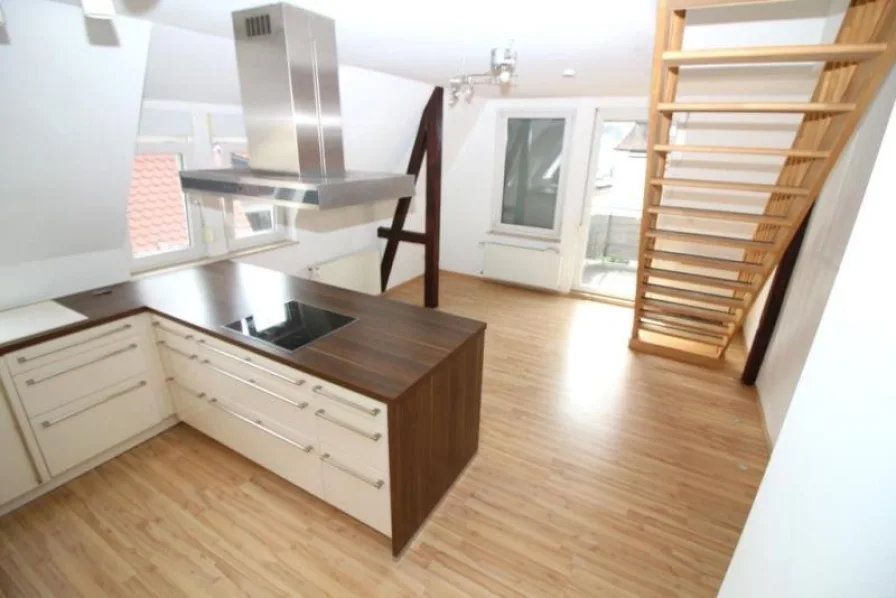 Stuttgart - Wohnung kaufen in Stuttgart - Sofort beziehbar! Moderne 4 Zimmer-Maisonettewohnung mit Balkon!