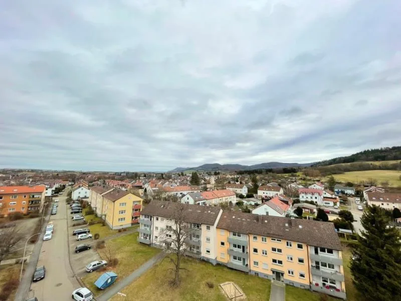 Schwäbisch Gmünd - Wohnung kaufen in Schwäbisch Gmünd - Sonniger Flair! Interessante 3 Zimmer-Wohnung mit Balkon & Panoramablick!