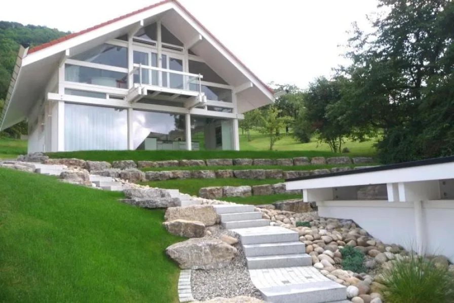 Bad Überkingen - Haus kaufen in Bad Überkingen - Stilvolles Wohnambiente! Hochwertiges HUF-Haus mit  sonnigem Flair!