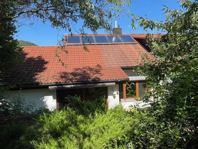 Bad Ditzenbach - Haus kaufen in Bad Ditzenbach - Traumhaftes Ambiente! Schönes Einfamilienhaus mit tollem Blick ins Grüne!