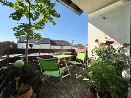 Schwaikheim - Wohnung kaufen in Schwaikheim - Ideales Angebot! Gemütliche 2 Zimmer-Wohnung mit Balkon & PKW-Stellplatz!