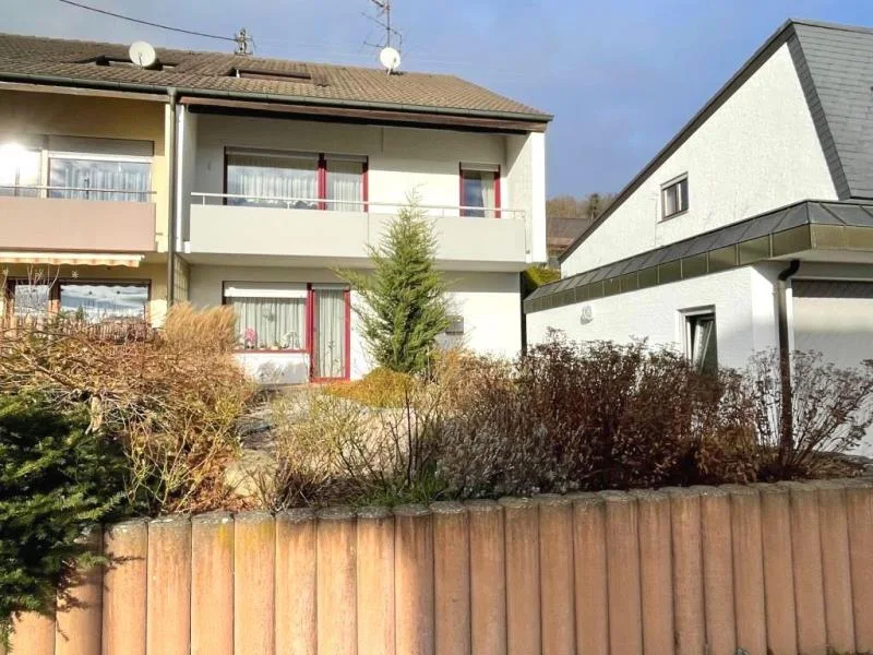 Ebersbach an der Fils - Haus kaufen in Ebersbach (Fils) - Attraktives Wohnen! Gemütliche Doppelhaushälfte in sonniger Wohnlage!