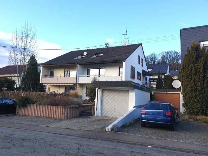 Ebersbach (Fils) - Haus kaufen in Ebersbach (Fils) - Traumhafte Aussicht! Schöne Doppelhaushälfte mit ELW in TOP Wohnlage!