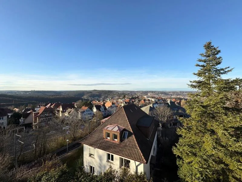 Aussicht - Wohnung kaufen in Stuttgart - Aussicht genießen! Ideale 3 Zimmer-Wohnung mit Panoramablick über Stuttgart!