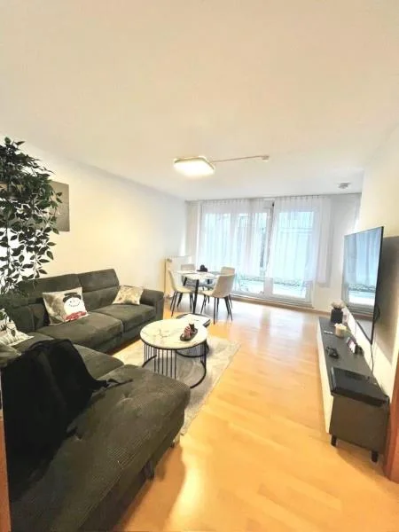 Stuttgart (Hofen) - Wohnung kaufen in Stuttgart - Interessante 1,5 Zimmer-Wohnung mit sonniger Terrasse & Garten!