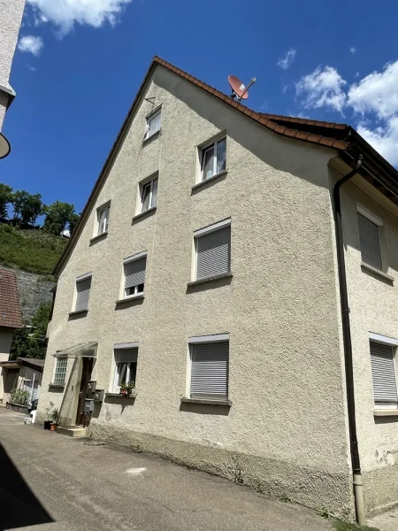 IMG_2357 - Haus kaufen in Sulz - Kapitalanleger aufgepasst: Mehrfamilienhaus mit drei vermieteten Wohneinheiten in Sulz a.N.