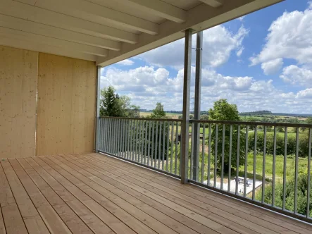 Beispiel Balkon - Wohnung kaufen in Villingen-Schwenningen - Exklusive 3 Zimmer Penthouse-Neubauwohnung, auf Wunsch mit eigenem Garten, in VS-Marbach