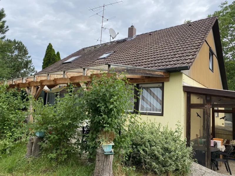 Außenansicht - Haus kaufen in Villingendorf - Freistehendes Einfamilienhaus in Fertigbauweise, ruhiger, familienfreundlicher Lage in Villingendorf