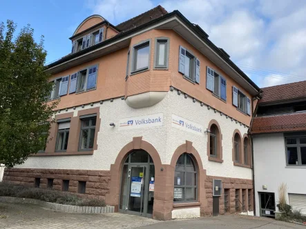 Außen - Wohnung mieten in Epfendorf - Gepflegte 3 1/2 Zimmer-Wohnung mit Garage und Balkon zentral in Epfendorf