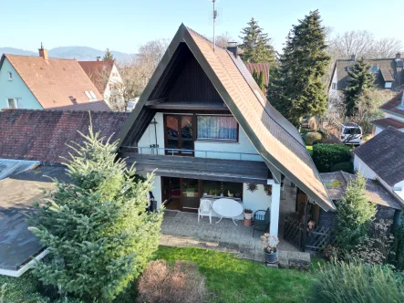 von Westen - Haus kaufen in Freiburg - Vielseitiges Einfamilienhaus in Top-Lage – Ihr Einstieg in die Zukunft mit flexibler Erbpacht!