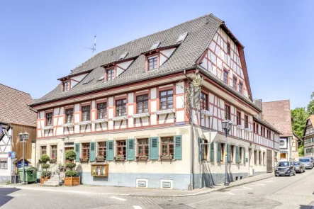 Gebäudeansicht - Gastgewerbe/Hotel kaufen in Königsbach-Stein - 4 in 1 - Tolles Gasthaus mit vielen Facetten