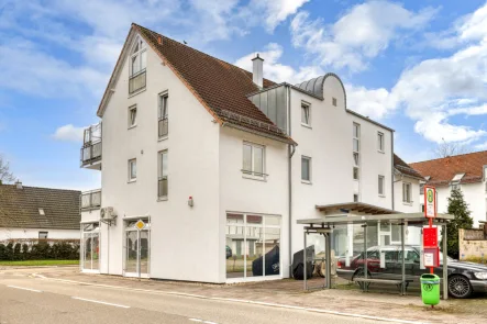 Titelbild - Wohnung kaufen in Stutensee / Staffort - Perfekte Anlegerwohnung mit Loggia und Stellplatz! Energieeffizienzklasse C