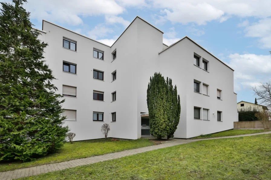 Außenansicht - Wohnung kaufen in Mühlacker - Strahlendes Zuhause: Helle 3-Zimmer-Wohnung mit Charme!