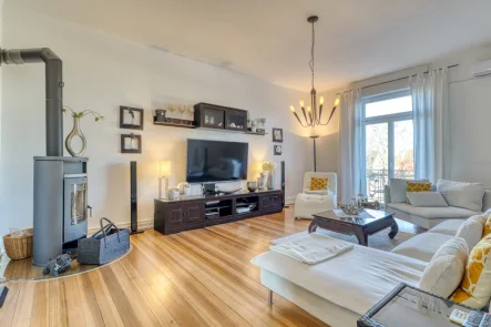 Wohnzimmer 2 - Wohnung kaufen in Karlsruhe - Stadtleben neu erleben! Herrschaftliche Altbau-Maisonette mit sonnigem Südbalkon