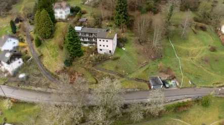 Außen-/ Luftansicht - Haus kaufen in Bad Wildbad - Clever investieren – auch für die Zukunft!