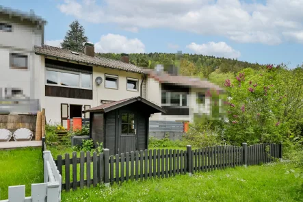 Rückansicht - Garten - Haus kaufen in Bad Wildbad - Der wichtigste Ort der Welt: Ihr neues Zuhause!