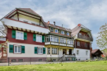 Vorderansicht - Haus kaufen in Bad Wildbad im Schwarzwald / Calmbach - Denkmalgeschütztes RMH zu verkaufen!