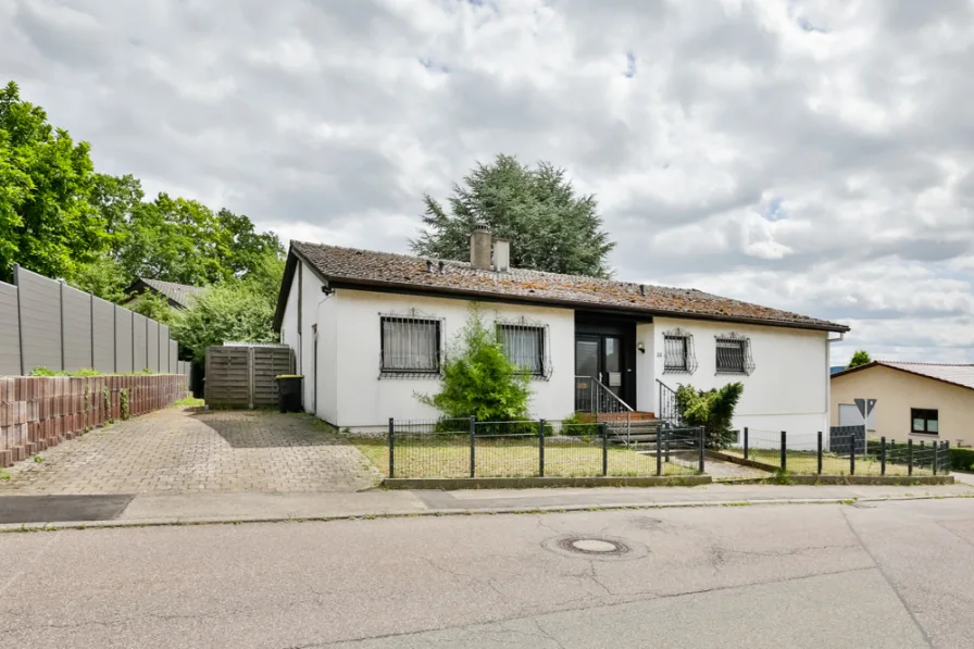 Frei stehendes Einfamilienhaus 