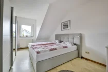 Schlafzimmer DG