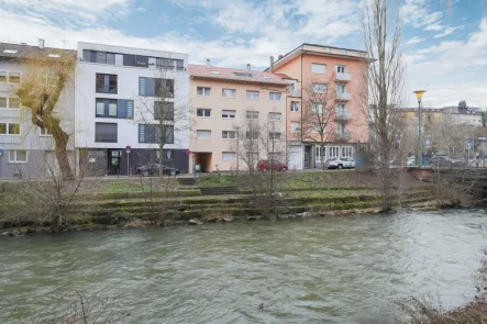 Straßenansicht - Haus kaufen in Pforzheim - Saniertes 8-Familienhaus mit Blick auf Enz in ruhiger zentraler Lage mit Potenzial!