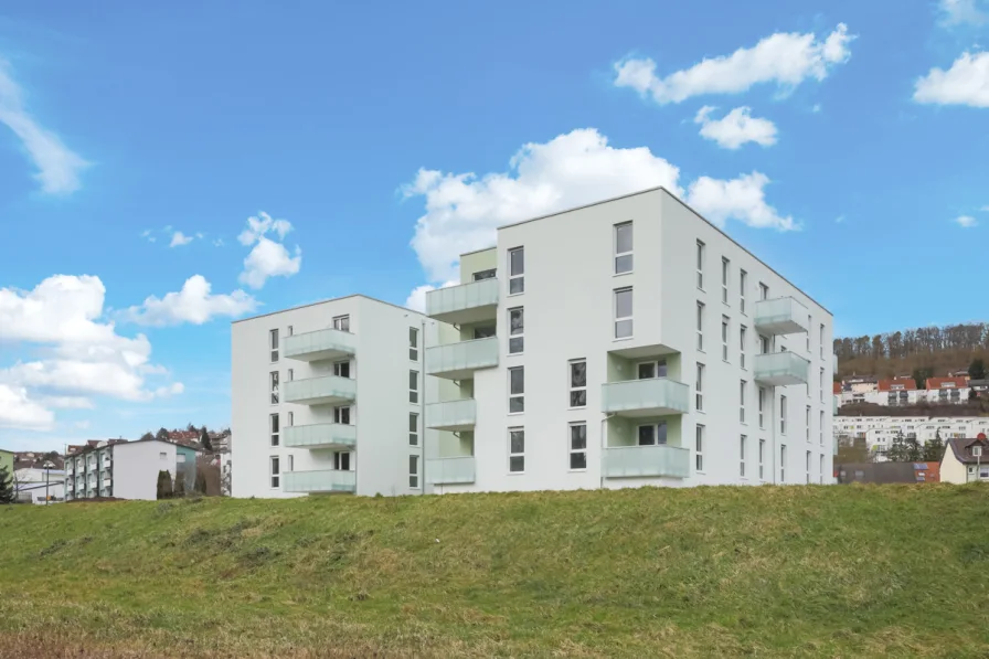 Außenansicht - Wohnung mieten in Niefern-Öschelbronn / Niefern - LebENZwert - die besondere WohnanlageModerne und durchdachte 4-Zi.-Wohnung mit Balkon!