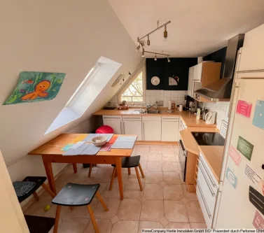 Küchen mit kleinem Essbereich - Wohnung mieten in Freiburg - ***Freundlich möblierte Maisonette mit 2 Balkonen & wunderschönem Blick auf die Vogesen in toller Lage von Herdern für 3 Monate