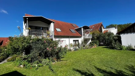Außenansicht  - Wohnung kaufen in Ulm - KAPITALANLAGE: 3-ZIMMER MAISONETTE-WOHNUNG MIT GARAGE IN ULM/SÖFLINGEN