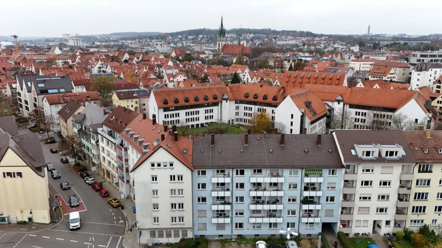 Außenansicht - Wohnung kaufen in Ulm - MODERNISIERTE 3-ZIMMER-WOHNUNG IM ZENTRUM VOM ULM