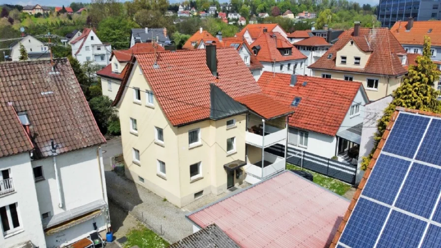 Drohnenbild - Haus kaufen in Ravensburg - 3-4 FAMILIENNHAUS MIT DREI GARAGEN - IN ZENTRUMSNÄHE RV