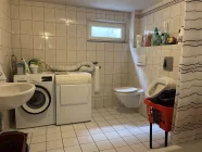 UG: Bad und Waschmaschinenraum