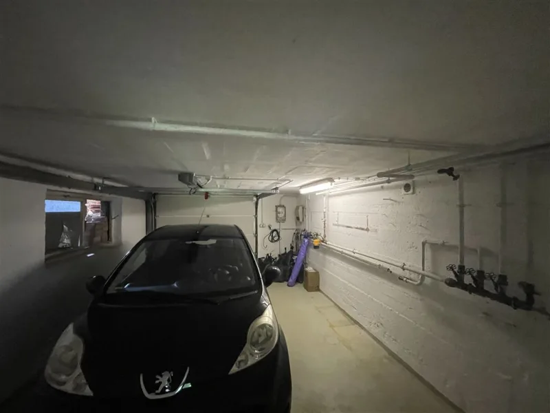 KG: Garage