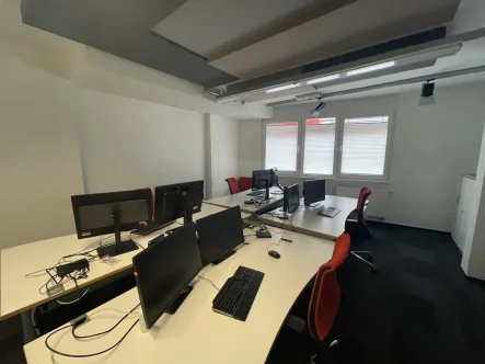  - Büro/Praxis mieten in Karlsruhe / Durlach - Moderne Bürofläche in TOP-Lage in Karlsruhe-Durlach ab sofort zu vermieten