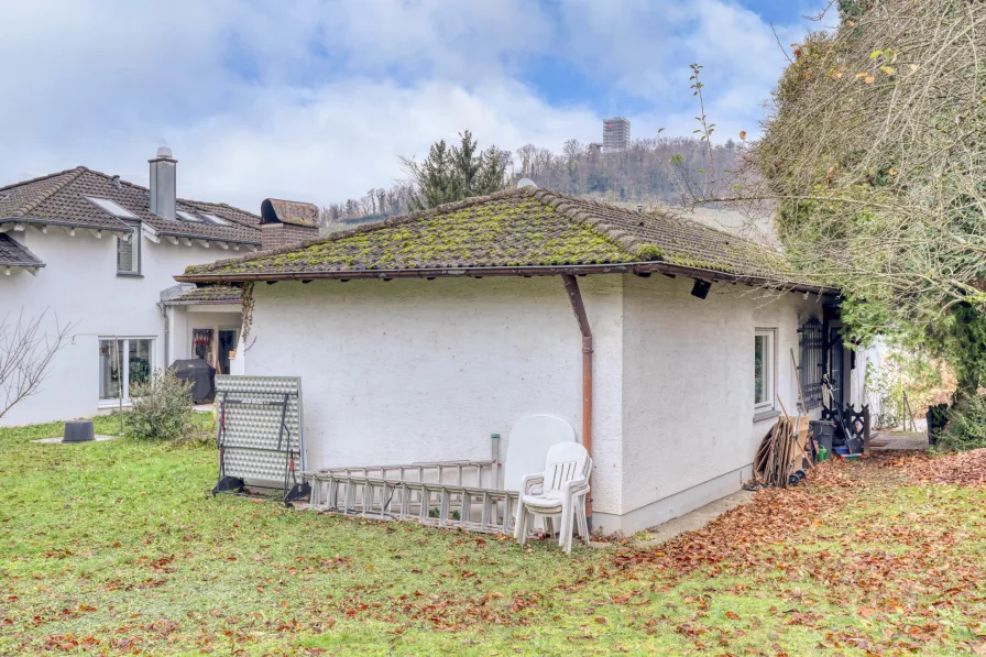 Garten mit Blick zum Turmberg