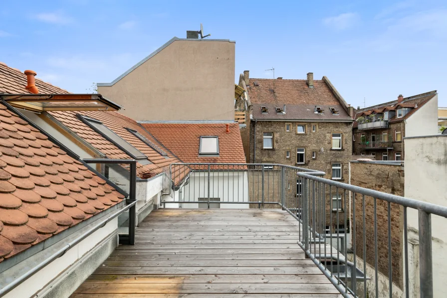 Dachterrasse - Wohnung kaufen in Karlsruhe - Einzigartig! Dachgeschosswohnung im Loft-Stil mit Dachterrasse in der Innenstadt