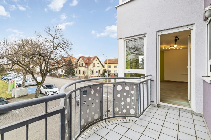 Balkon - Wohnung kaufen in Jockgrim - Sofort bezugsfrei! Gepflegte 3-Zimmer-Wohnung mit 2 Balkonen und überdachtem Stellplatz