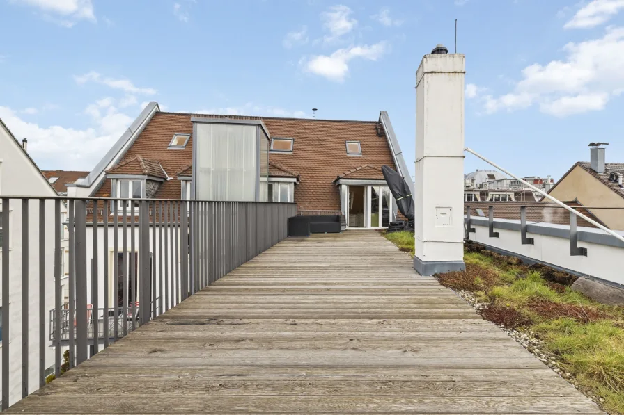 Dachterrasse, Blick aufs Haus