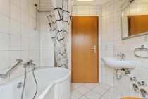 Badezimmer Ansicht 2