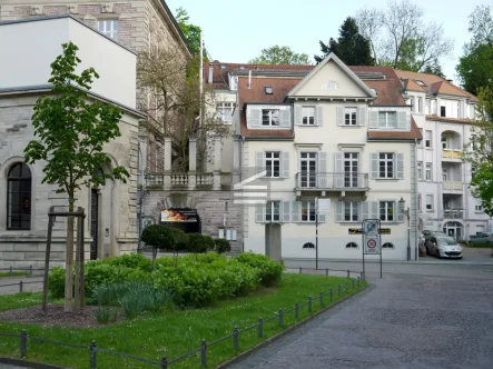 Straßenansicht - Büro/Praxis kaufen in Baden-Baden - Baden-Baden, gut geschnittene Einheit in zentraler Lage!