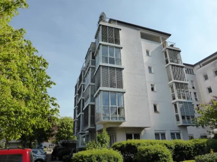 Ansicht Westseite - Wohnung kaufen in Freiburg - schöne, vermietete 2-Zimmer-Wohnung im 2. OG - Nahe Seepark -