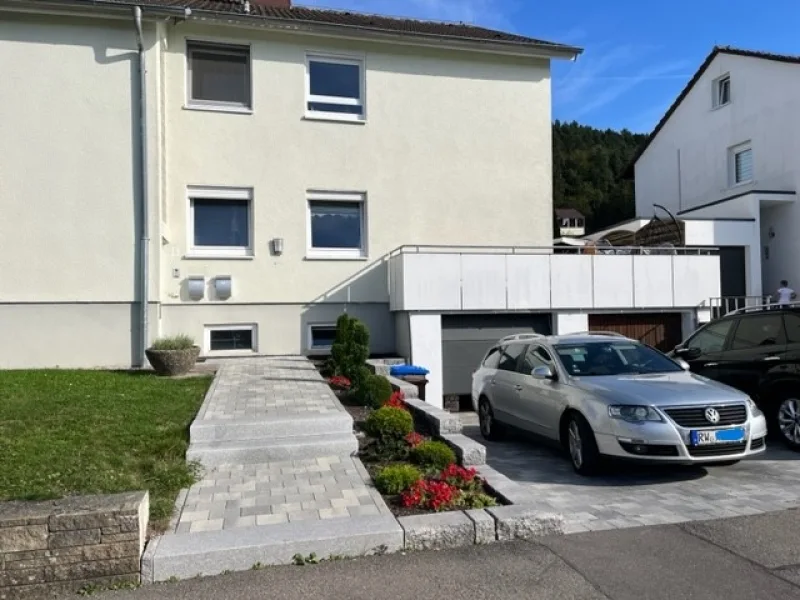 Detailansicht - Wohnung kaufen in Rottweil / Göllsdorf - Große, kinderfreundl. 5-Zi.-EG-Whg. im 2-Fam.-Haus mit Gartenanteil