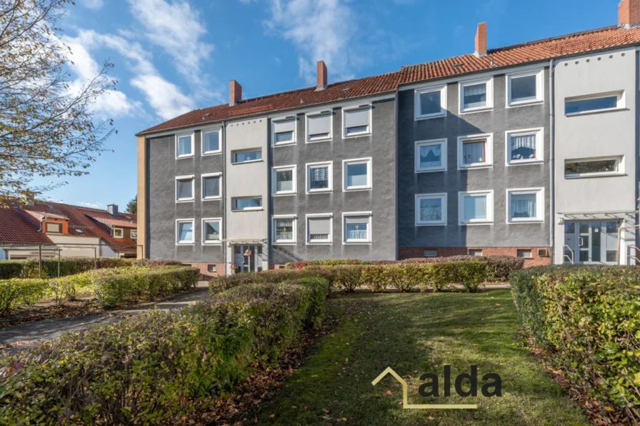 _28923 - Wohnung mieten in Salzgitter / Salzgitter-Bad - Vollständig renovierte 3 Zimmer Wohnung mit Balkon und Einbauküche!