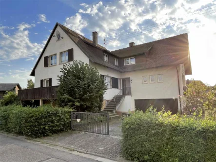 Bild1 - Haus kaufen in Freiburg im Breisgau - 1-2 Familienhaus mit viel Potential in Freiburg Waltershofen!