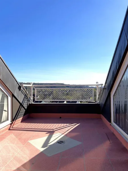 DG: Dach-Loggia mit herrlicher Aussicht